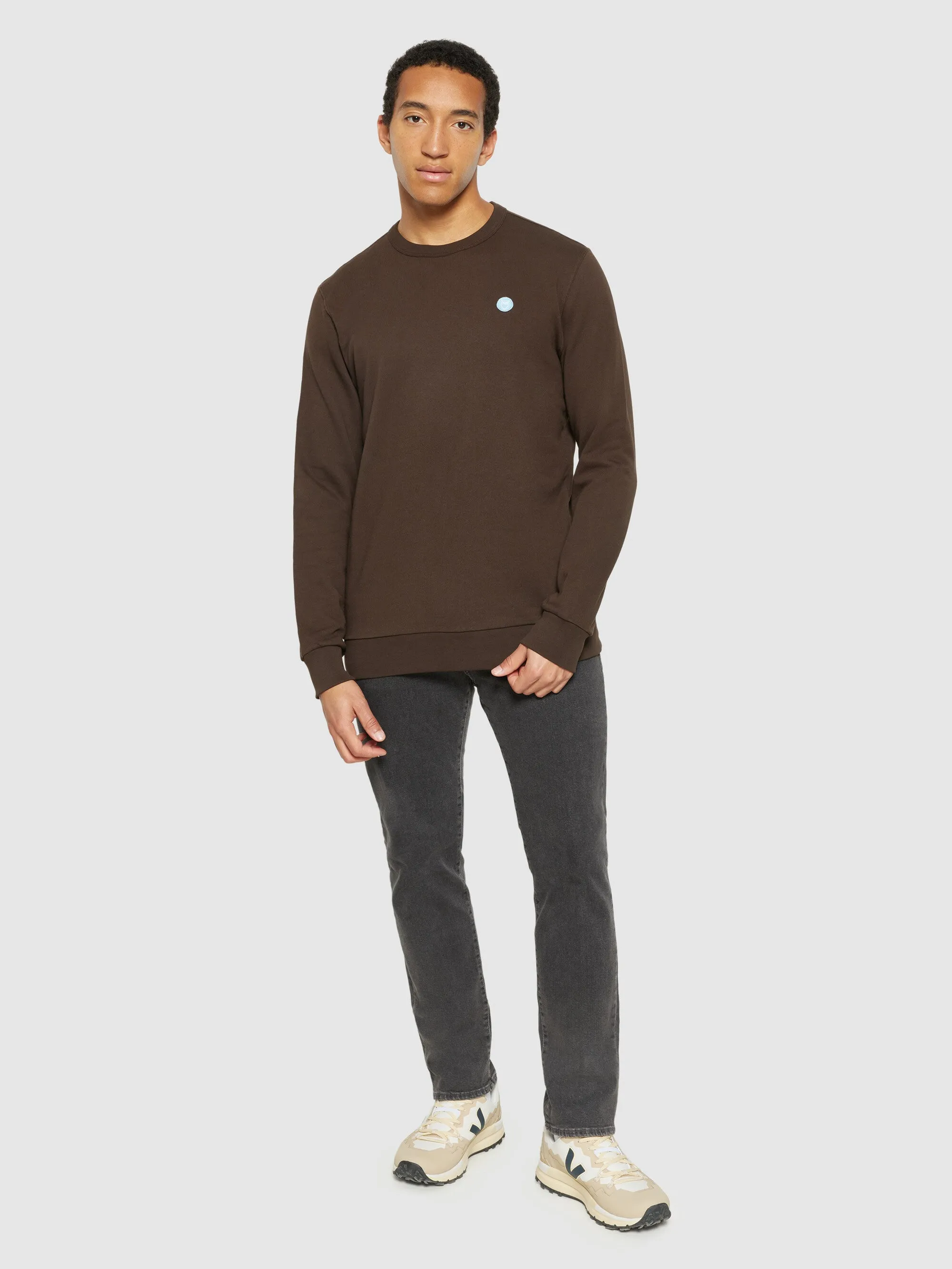 Basic badge sweat - Demitasse (brown)