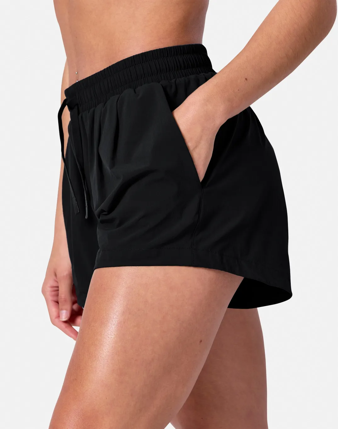 Contender Racer Short in Black