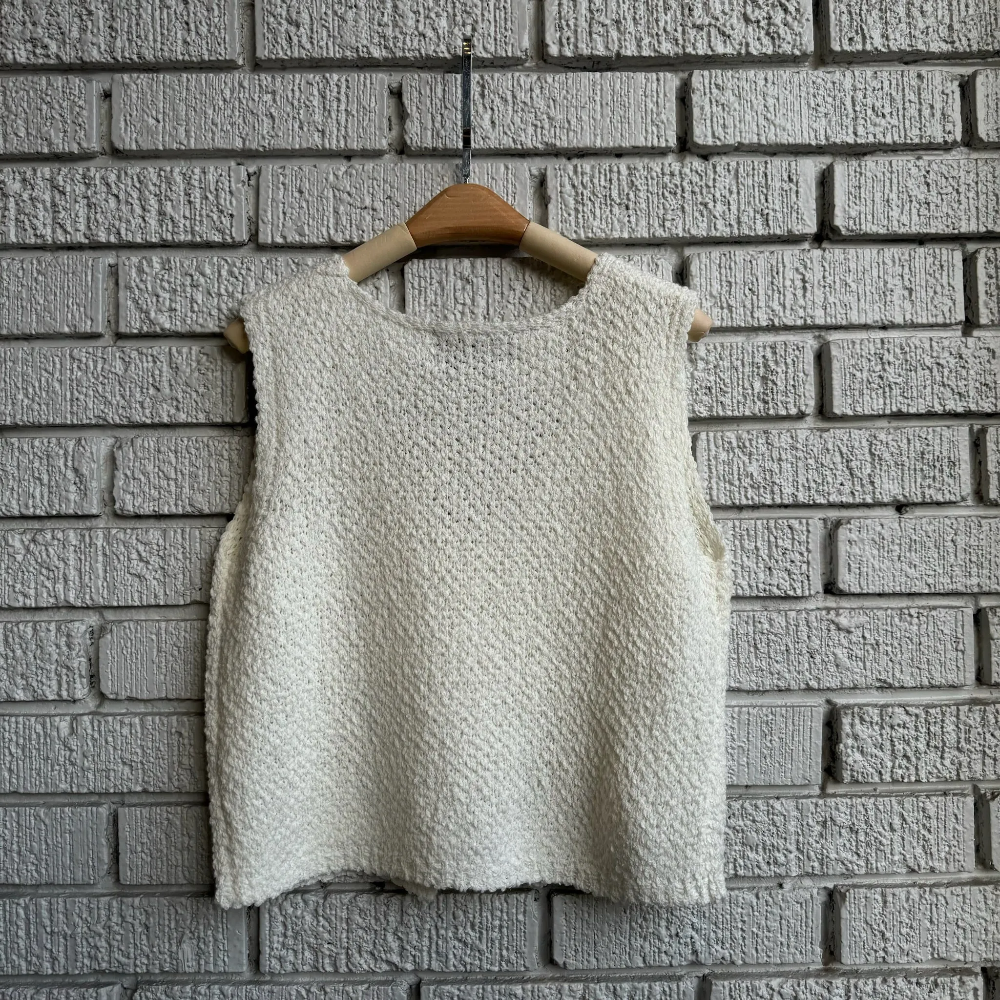 EASY GOING Knit Vest