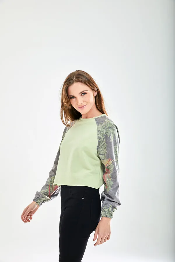 Liquorish Printed Raglan Sleeve Crop Sweat