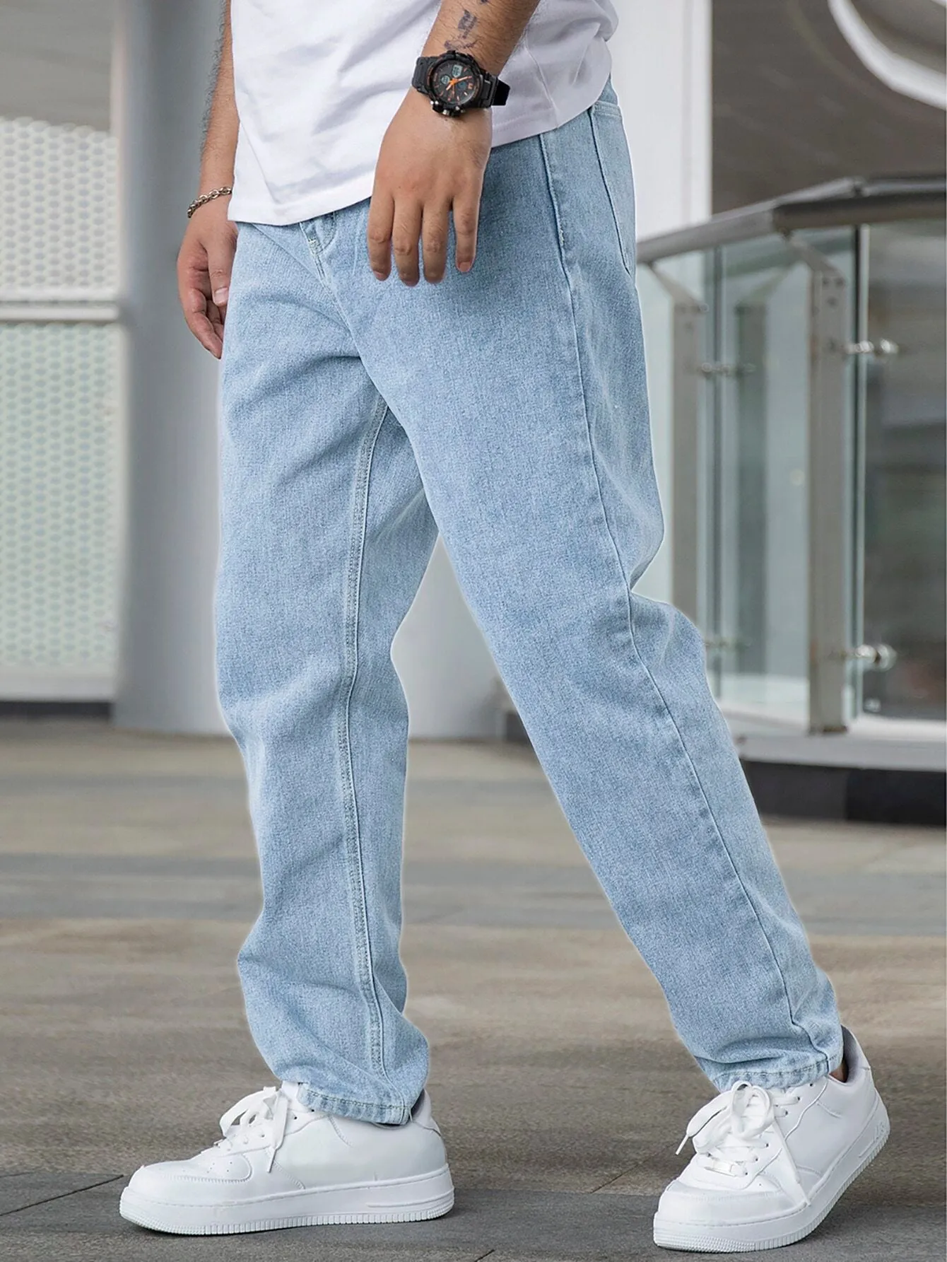 Men Cotton Slant Pocket Straight Leg Jeans