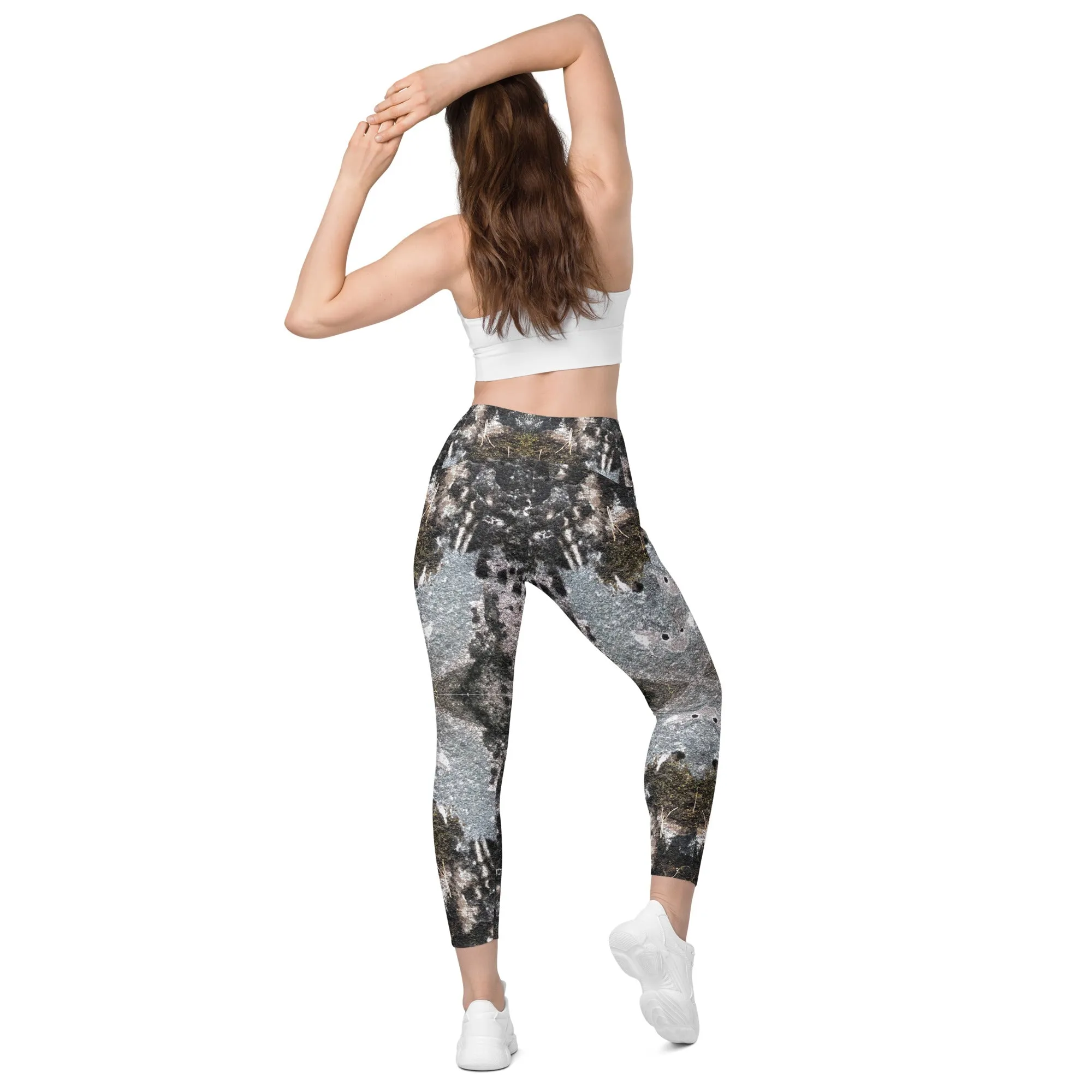 Mossy Rock Crossover leggings with pockets