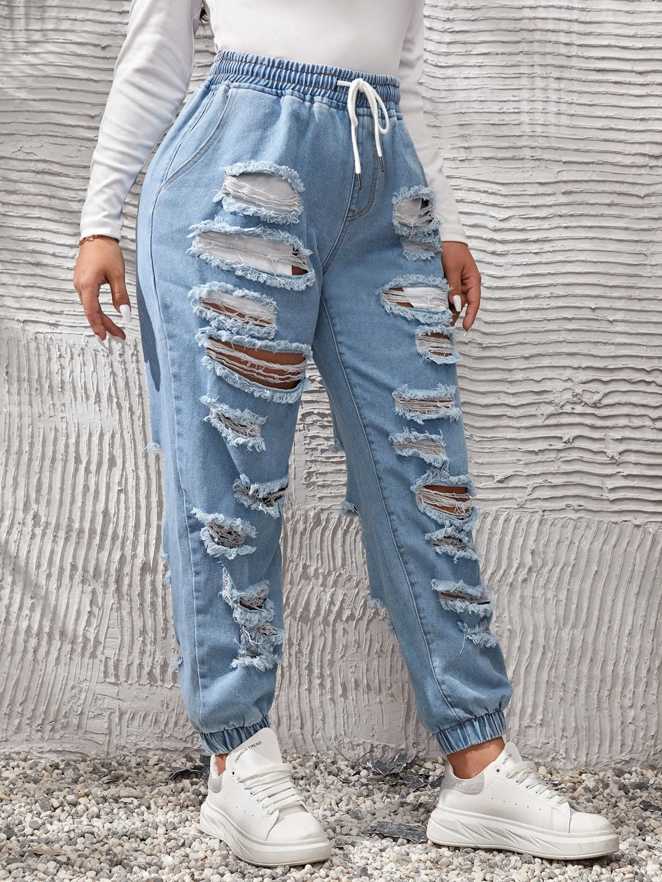 Plus Drawstring Waist Ripped Frayed Jogger Jeans