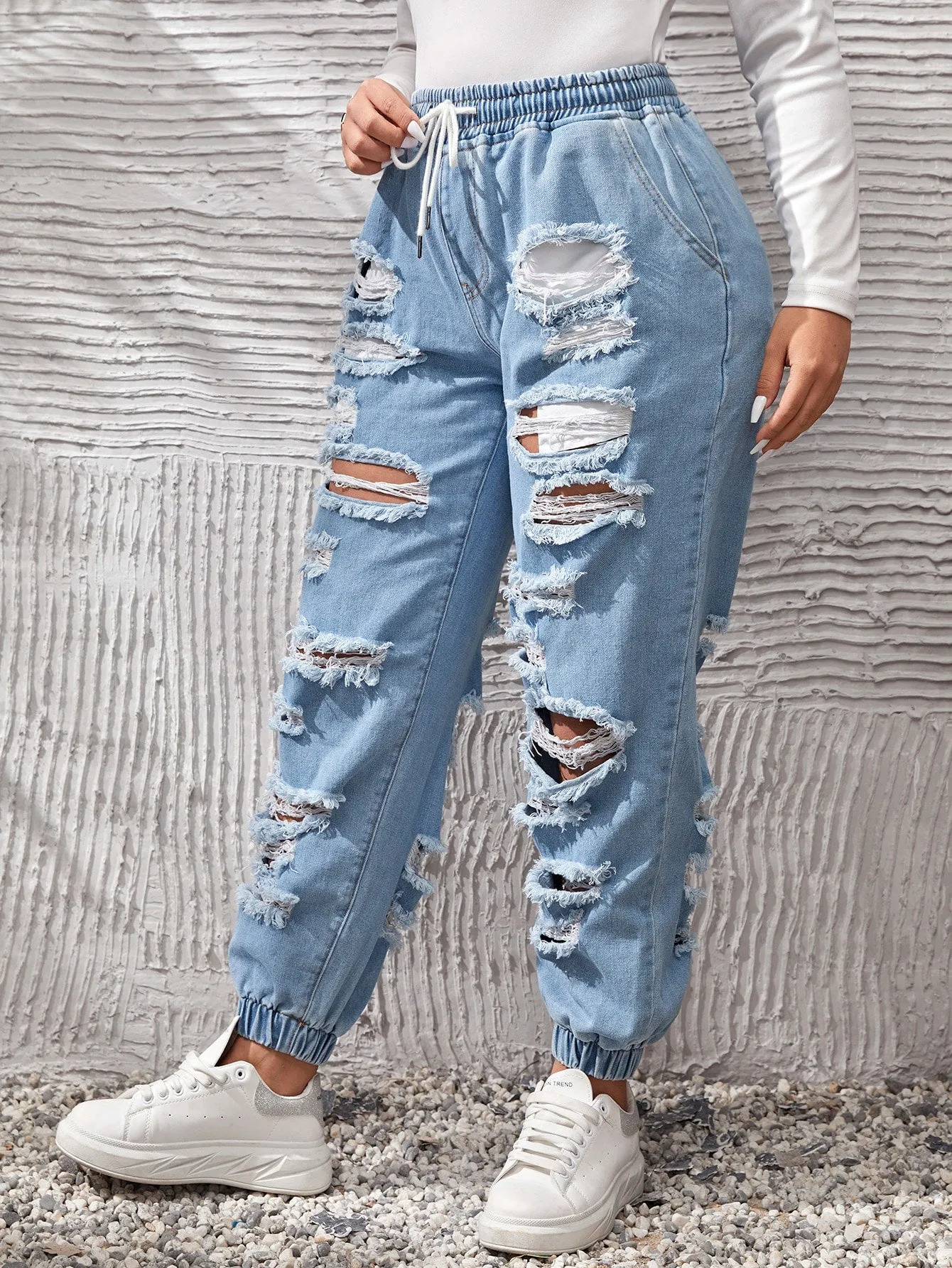 Plus Drawstring Waist Ripped Frayed Jogger Jeans