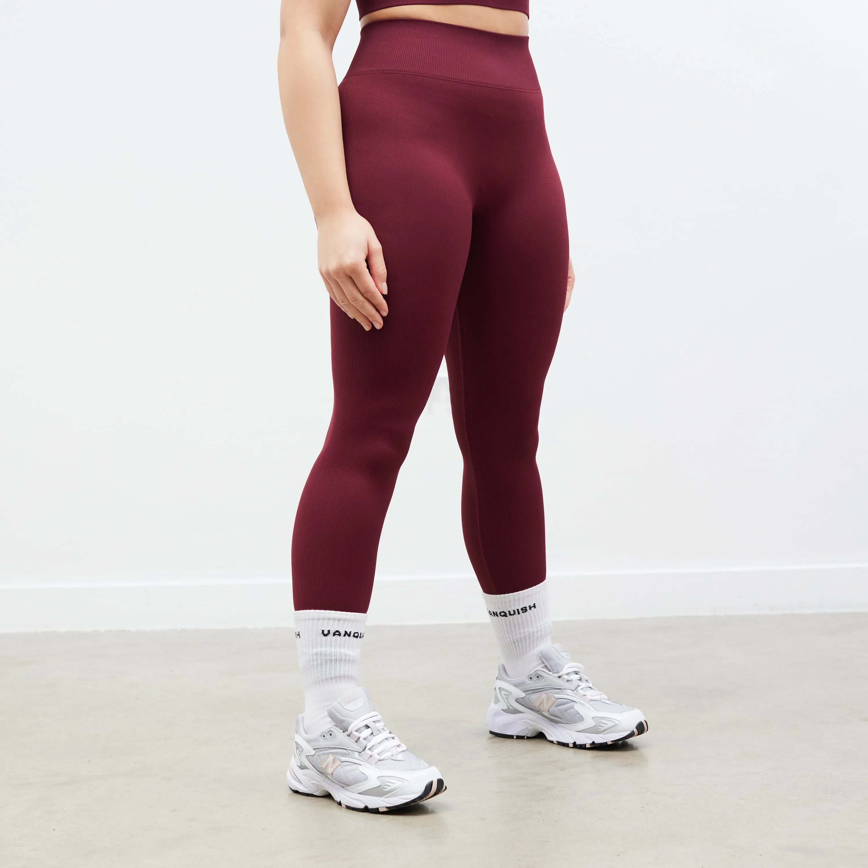 Vanquish Essential Berry Red Seamless Leggings